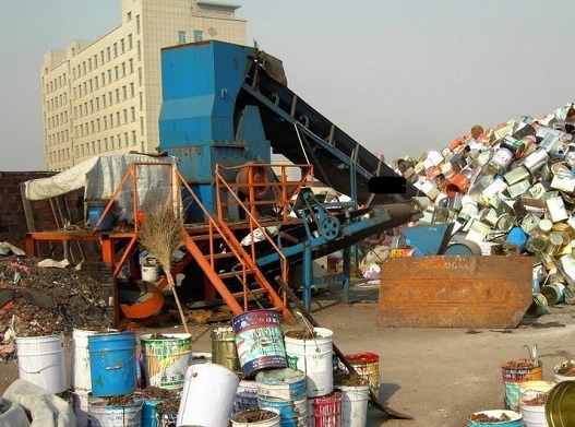 鋼結構涂裝油漆桶處理